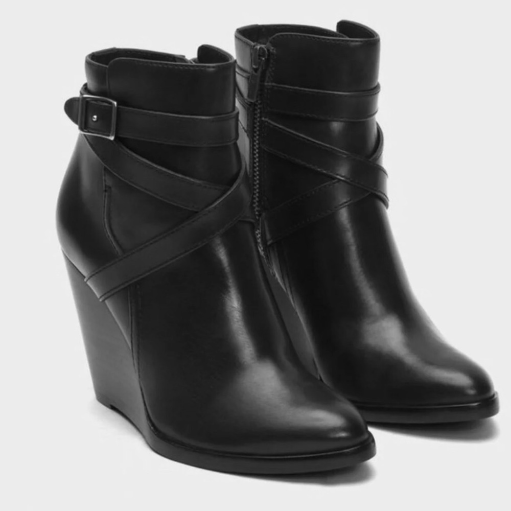 Frye Cece Jodhpur Leather Wedge Bootie